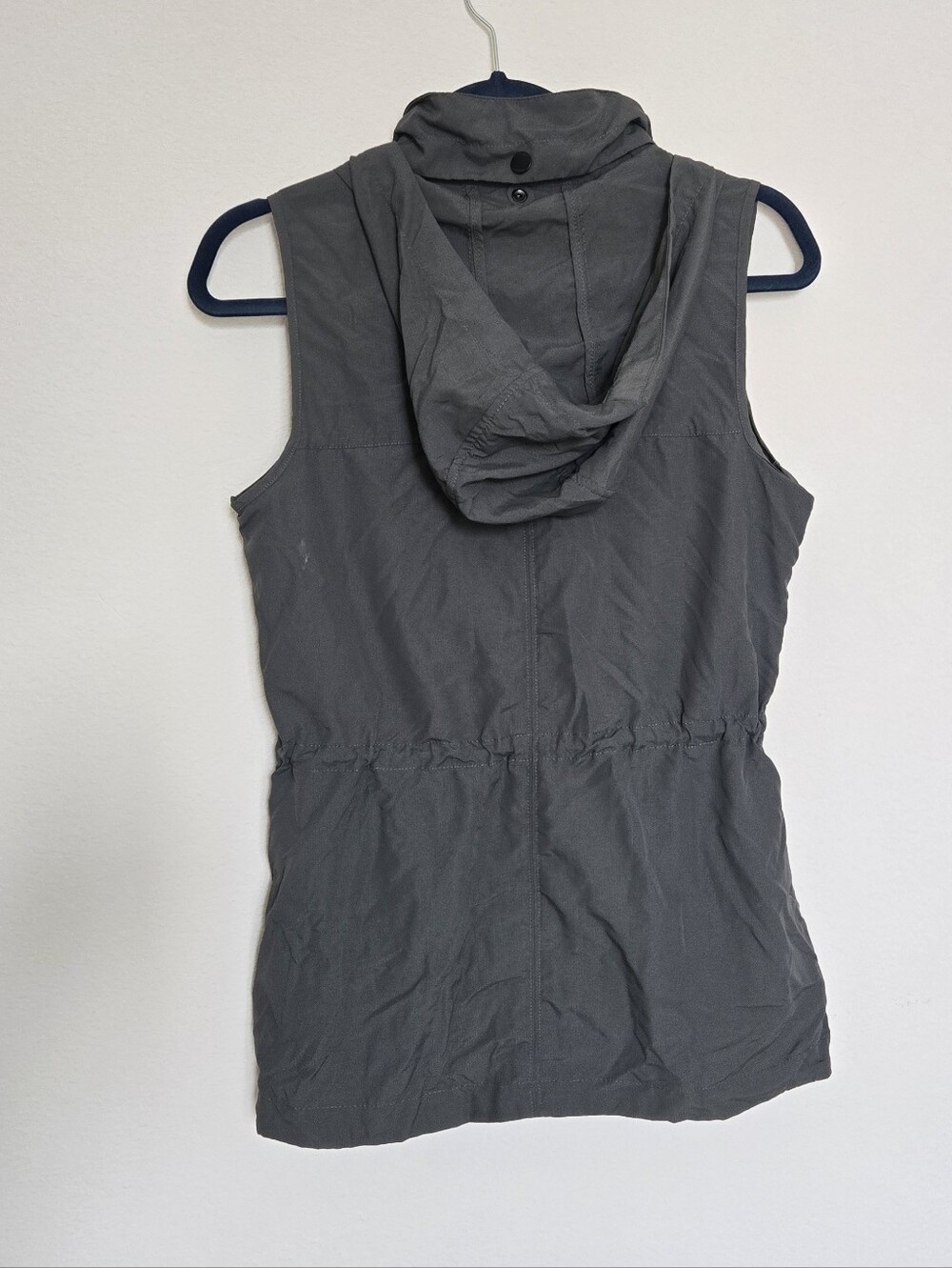 Columbia Gray Lightweight Hooded Utility Vest SPF 50 - Picture 2 of 6